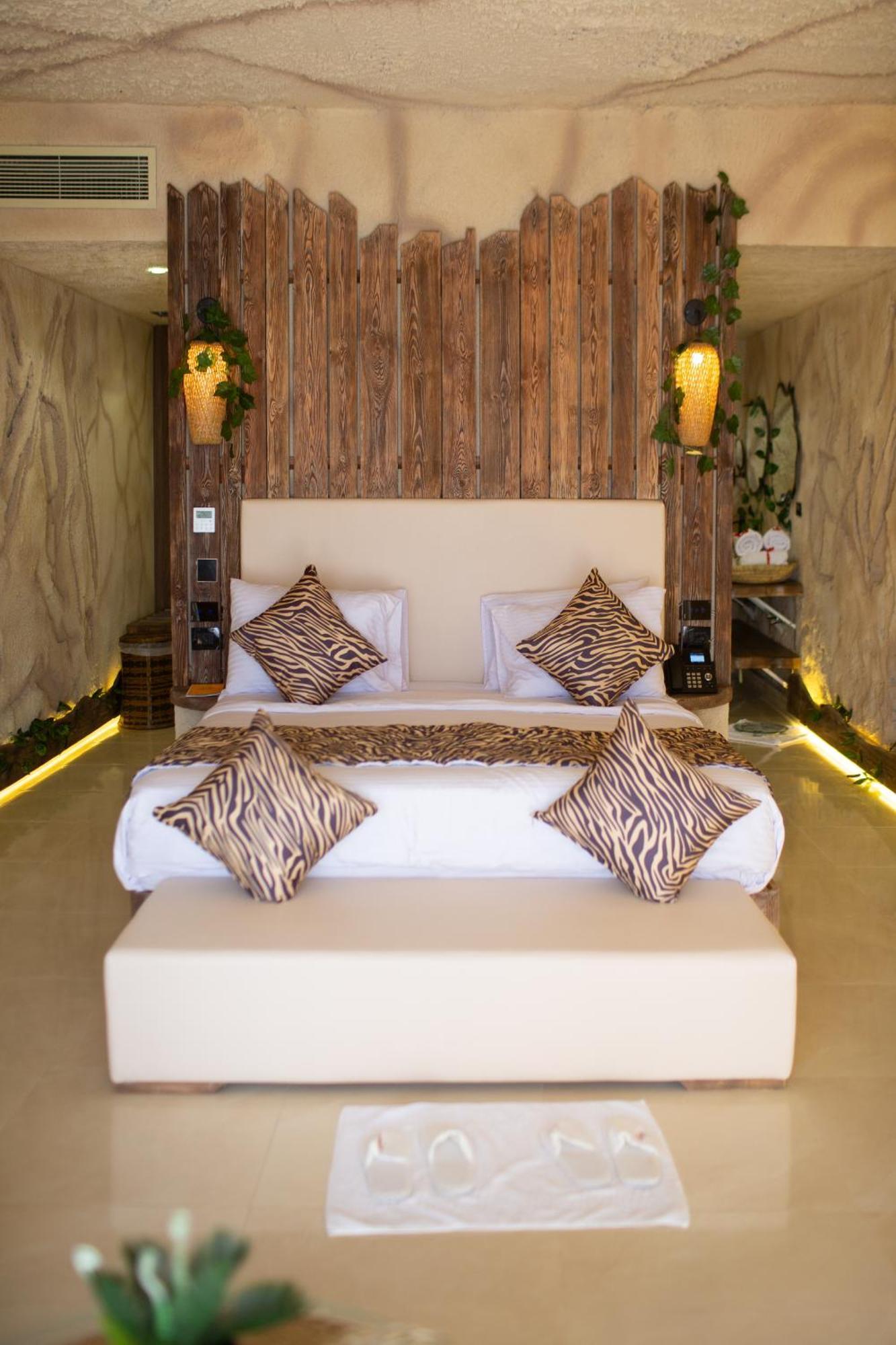 Caves Beach Resort Adults Only Hurghada Esterno foto