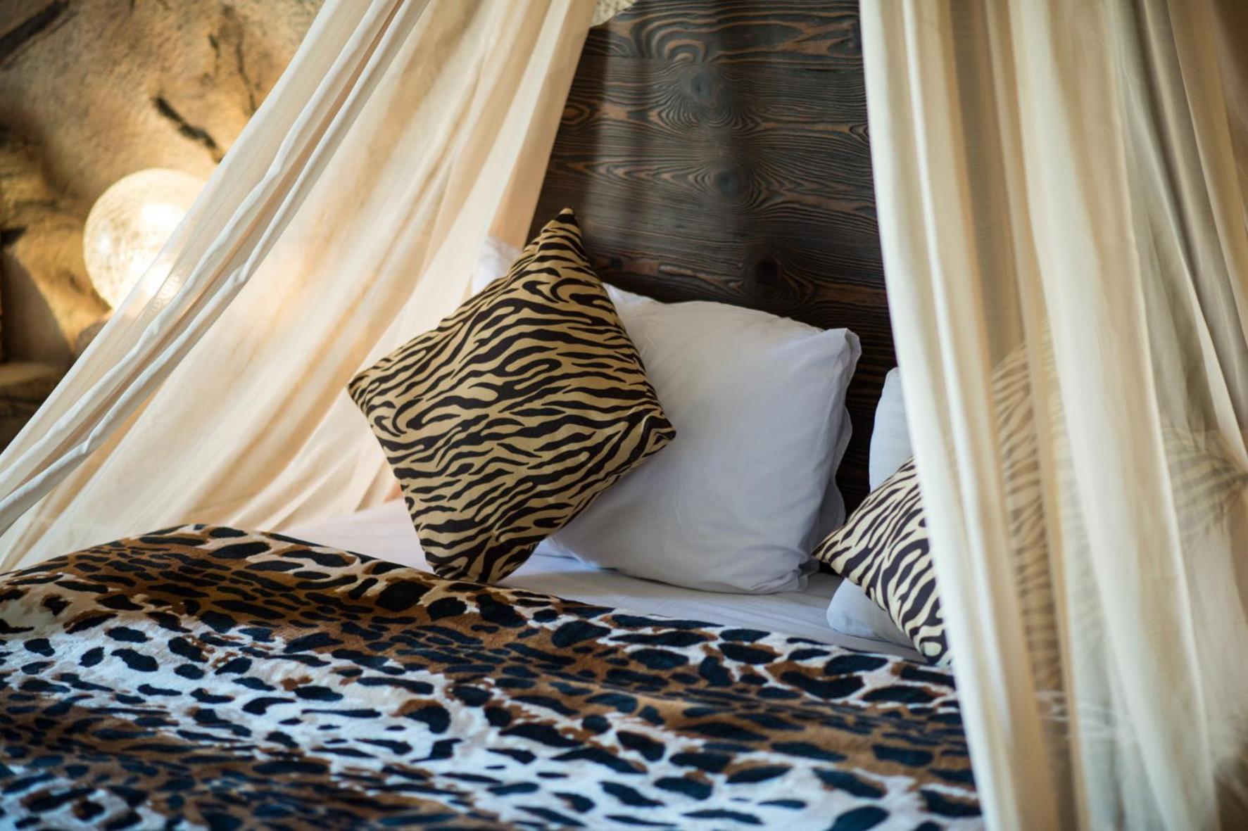 Caves Beach Resort Adults Only Hurghada Esterno foto
