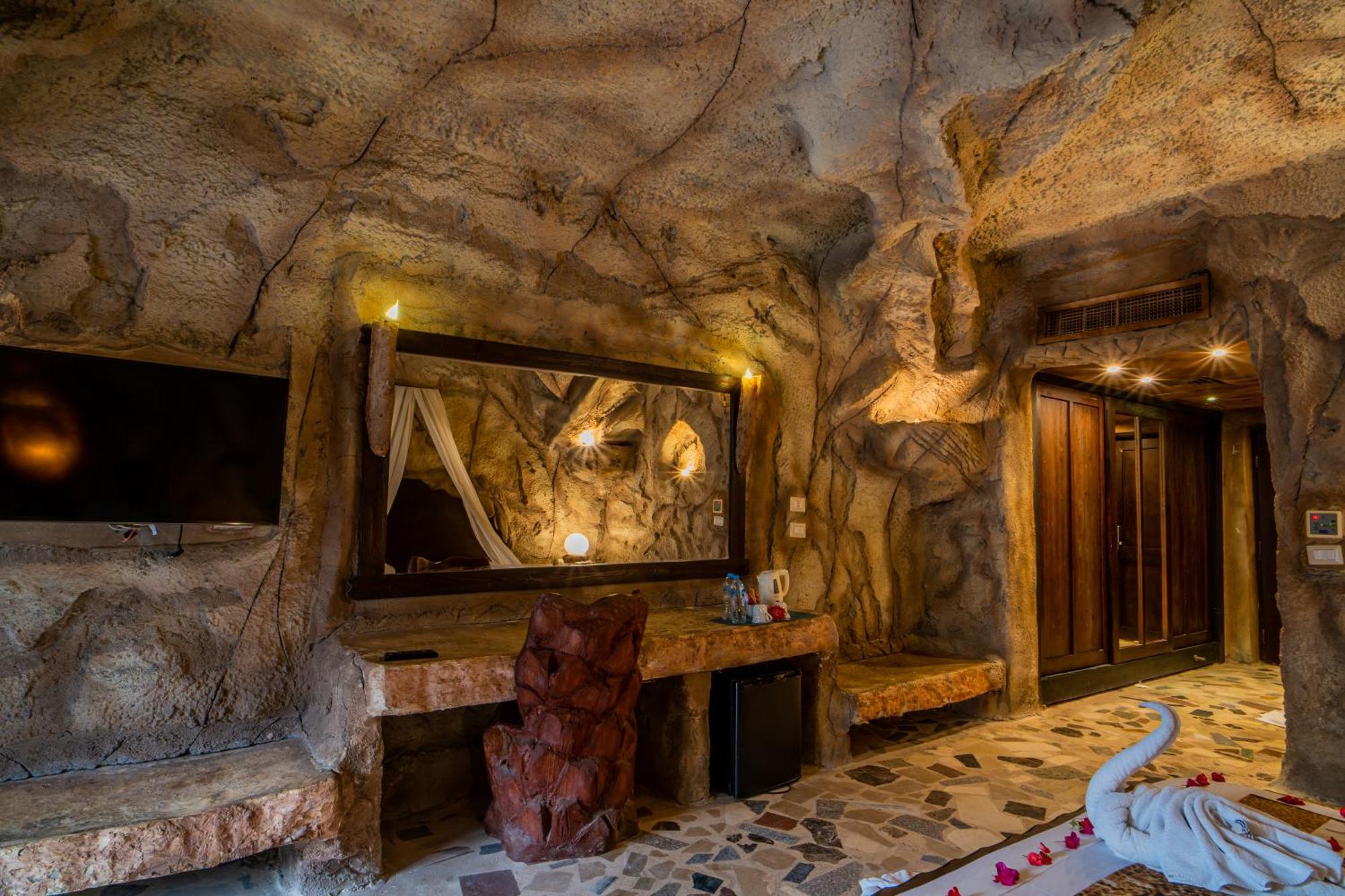 Caves Beach Resort Adults Only Hurghada Esterno foto